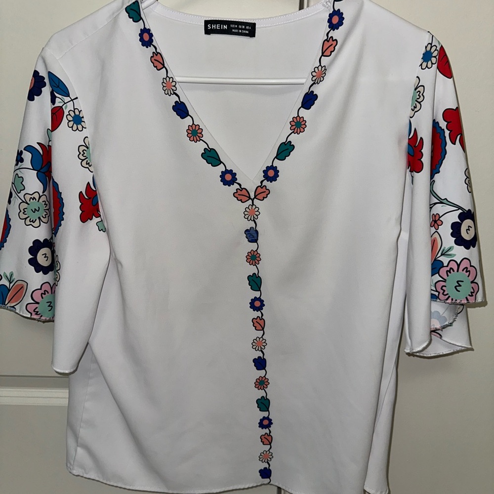 SHEIN White Red Graphic Boxy Blouse